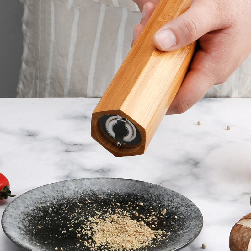 Classical Oak Wood Pepper Spice Mill Grinder Set Handheld Seasoning Mills Grinder Ceramic Grinding Core BBQ Tools Set