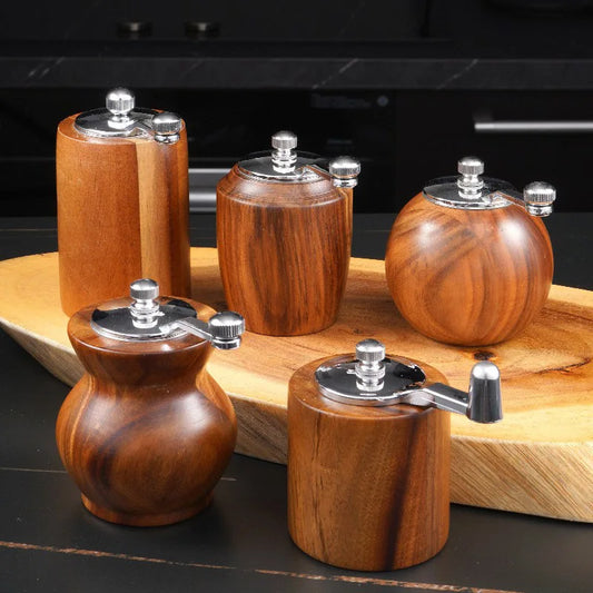 Wooden Salt And Pepper Grinder Hand Cranked Mini Ceramic Core Grinder Multi-purpose Pepper Mills Salt BBQ Spices Grinder Tools